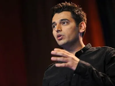 Pranav Mistry — The Thrilling Potential of SixthSense Technology (2009)